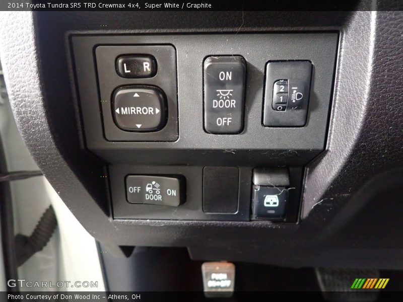 Super White / Graphite 2014 Toyota Tundra SR5 TRD Crewmax 4x4