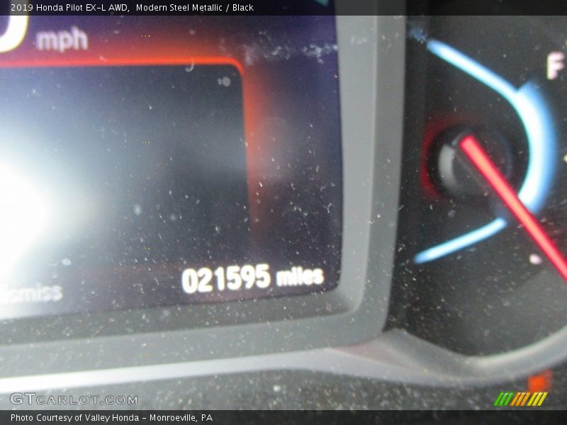 Modern Steel Metallic / Black 2019 Honda Pilot EX-L AWD