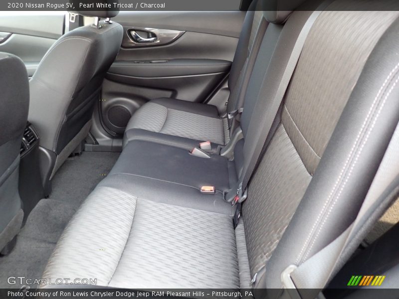 Pearl White Tricoat / Charcoal 2020 Nissan Rogue SV