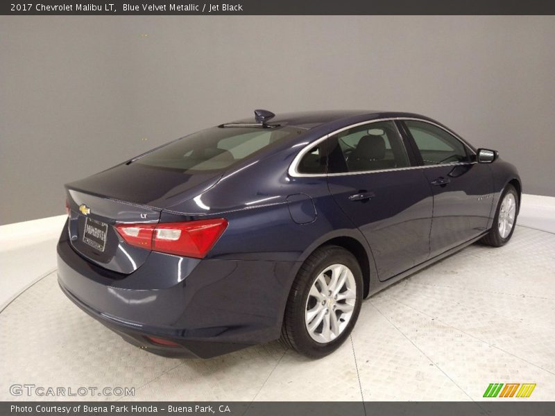 Blue Velvet Metallic / Jet Black 2017 Chevrolet Malibu LT
