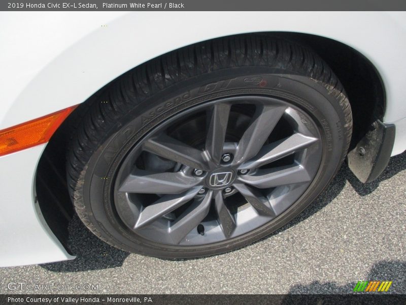 Platinum White Pearl / Black 2019 Honda Civic EX-L Sedan