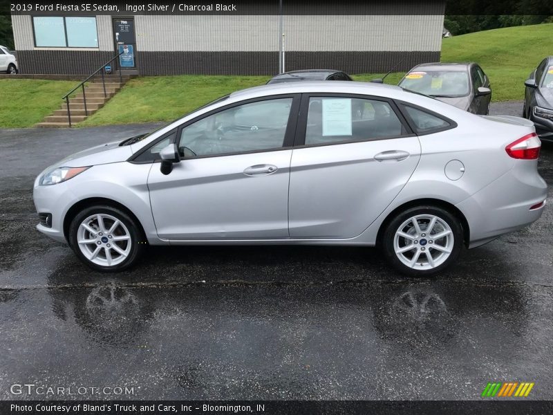Ingot Silver / Charcoal Black 2019 Ford Fiesta SE Sedan