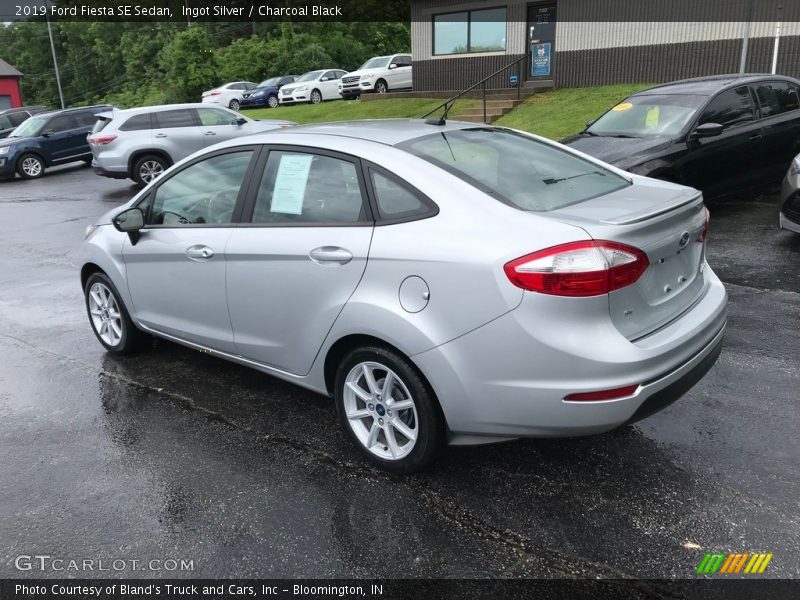 Ingot Silver / Charcoal Black 2019 Ford Fiesta SE Sedan