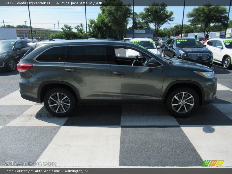 Alumina Jade Metallic / Ash 2019 Toyota Highlander XLE