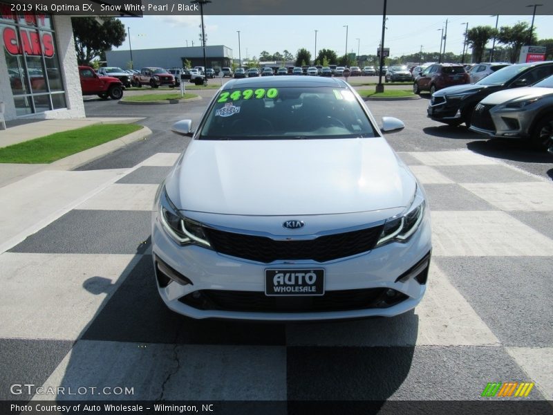 Snow White Pearl / Black 2019 Kia Optima EX