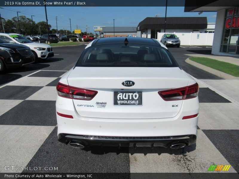 Snow White Pearl / Black 2019 Kia Optima EX