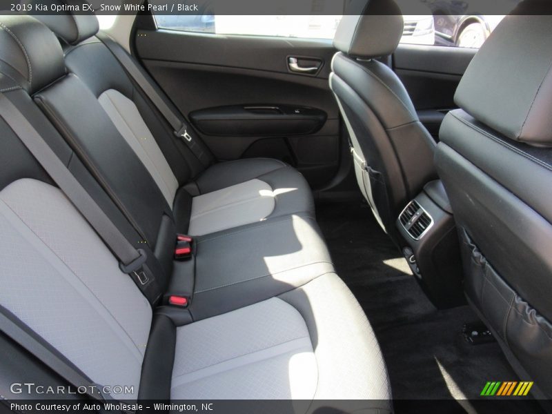 Snow White Pearl / Black 2019 Kia Optima EX