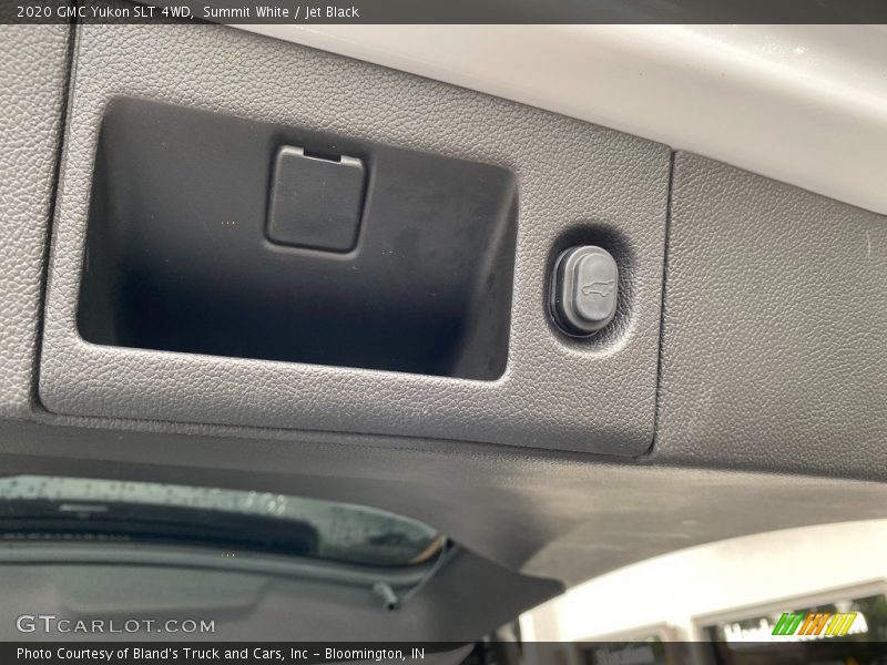 Summit White / Jet Black 2020 GMC Yukon SLT 4WD