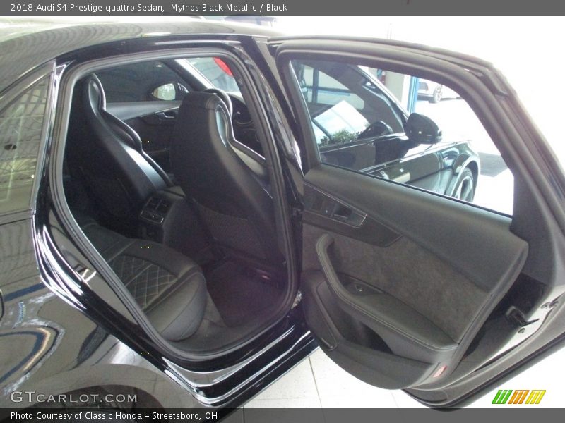 Mythos Black Metallic / Black 2018 Audi S4 Prestige quattro Sedan