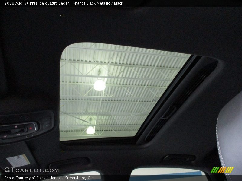 Mythos Black Metallic / Black 2018 Audi S4 Prestige quattro Sedan