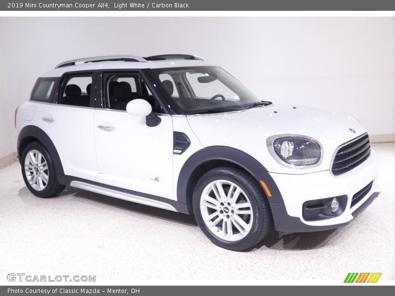 Light White / Carbon Black 2019 Mini Countryman Cooper All4