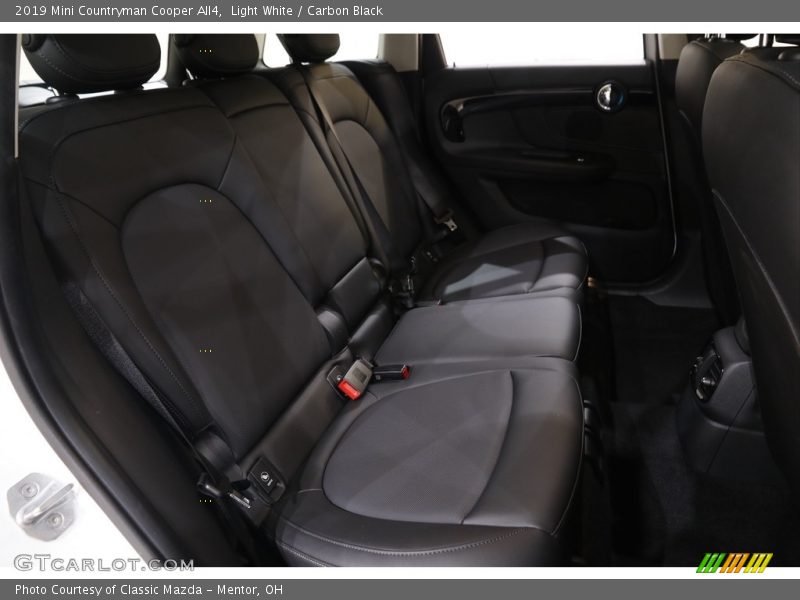 Light White / Carbon Black 2019 Mini Countryman Cooper All4