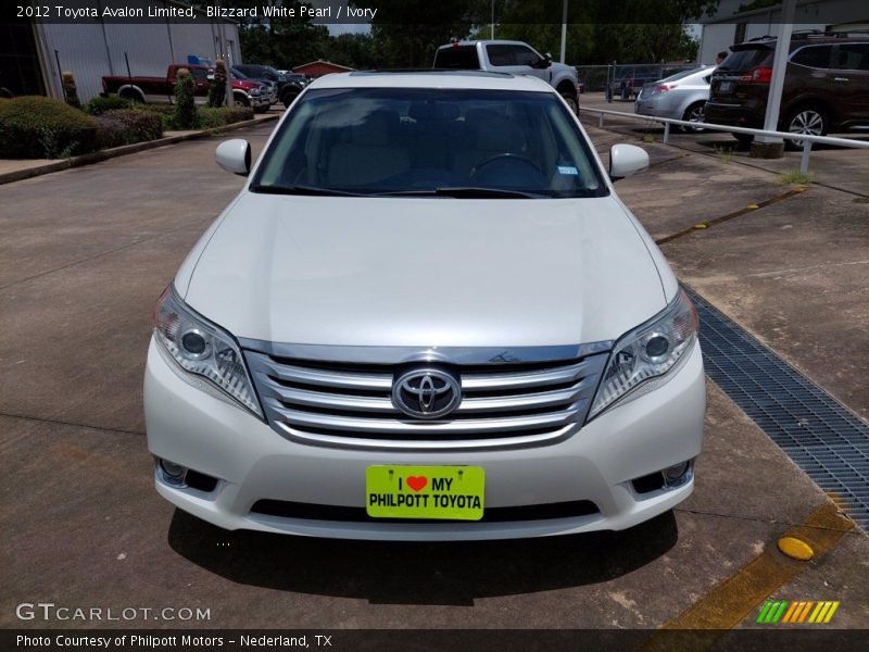 Blizzard White Pearl / Ivory 2012 Toyota Avalon Limited