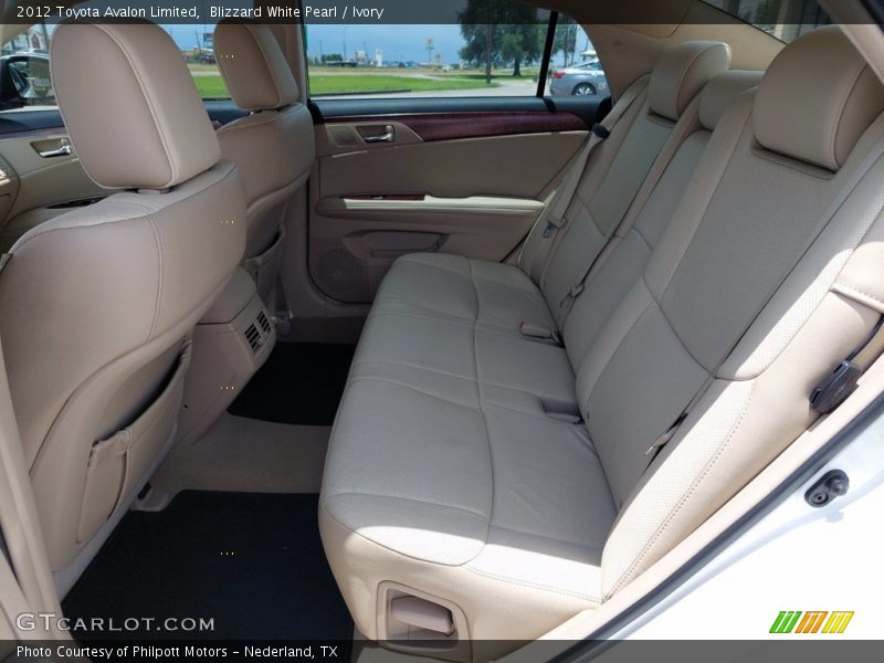 Blizzard White Pearl / Ivory 2012 Toyota Avalon Limited