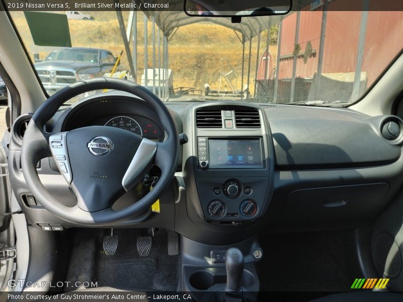 Brilliant Silver Metallic / Charcoal 2019 Nissan Versa S