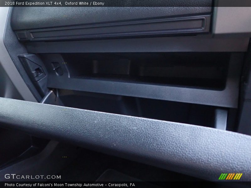 Oxford White / Ebony 2018 Ford Expedition XLT 4x4