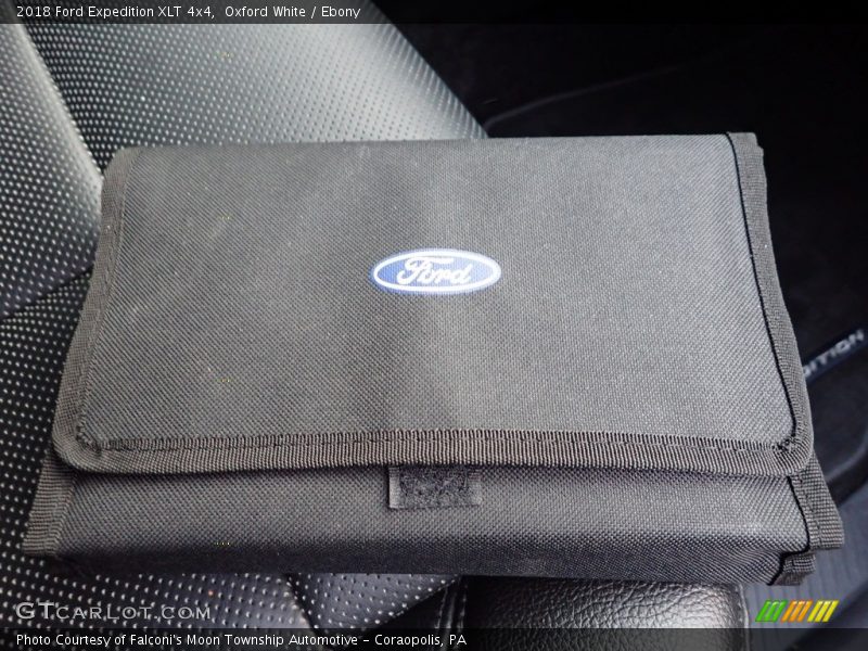 Oxford White / Ebony 2018 Ford Expedition XLT 4x4