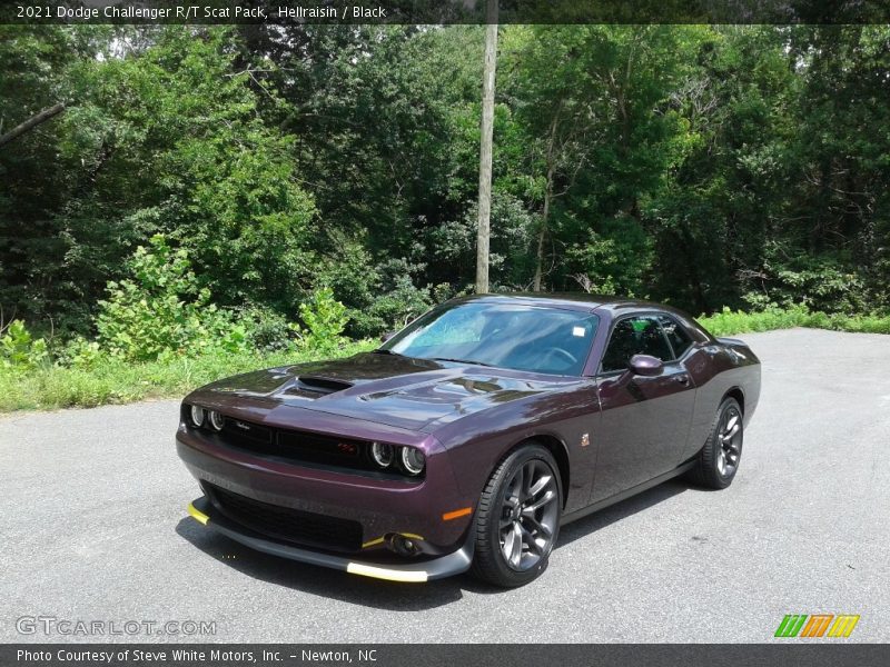 Hellraisin / Black 2021 Dodge Challenger R/T Scat Pack