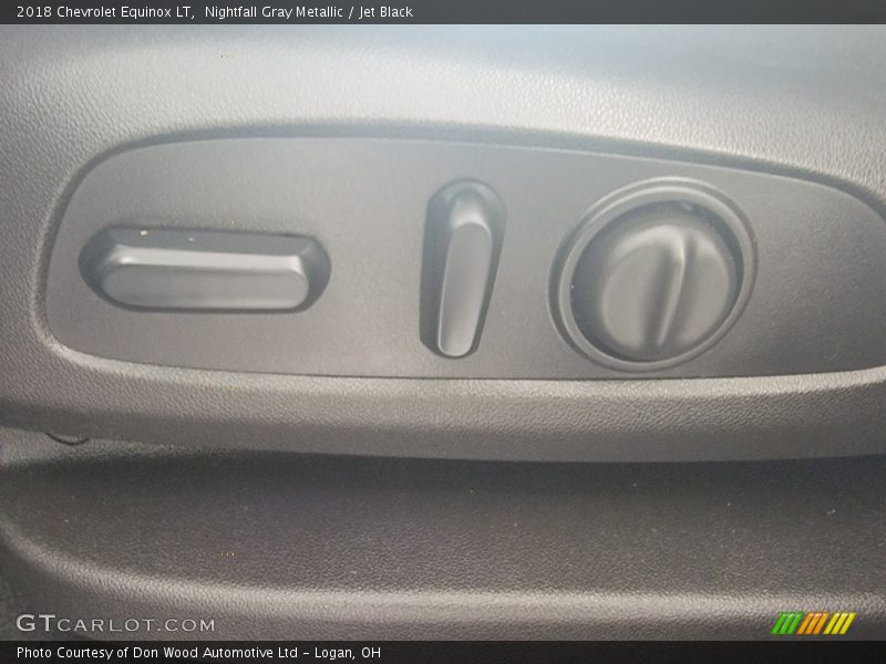 Nightfall Gray Metallic / Jet Black 2018 Chevrolet Equinox LT