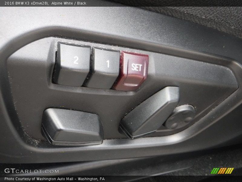 Alpine White / Black 2016 BMW X3 xDrive28i