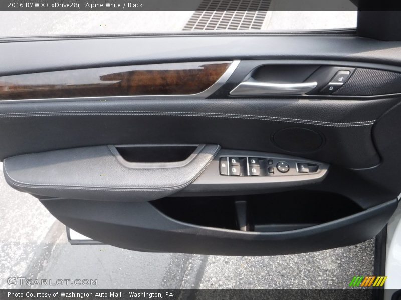 Alpine White / Black 2016 BMW X3 xDrive28i