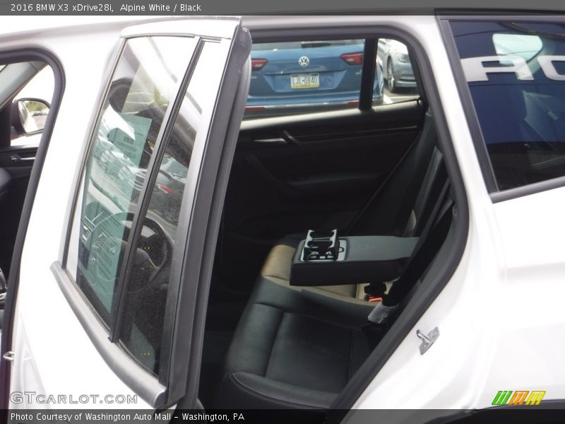 Alpine White / Black 2016 BMW X3 xDrive28i