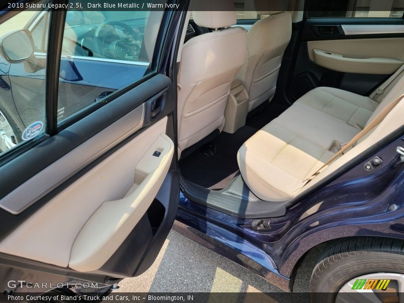 Dark Blue Metallic / Warm Ivory 2018 Subaru Legacy 2.5i