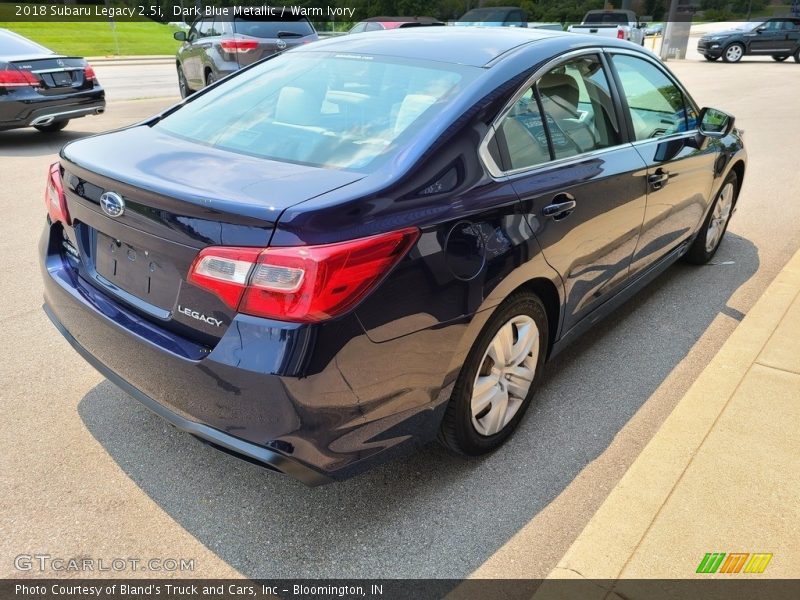 Dark Blue Metallic / Warm Ivory 2018 Subaru Legacy 2.5i
