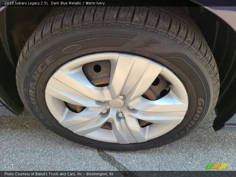 Dark Blue Metallic / Warm Ivory 2018 Subaru Legacy 2.5i