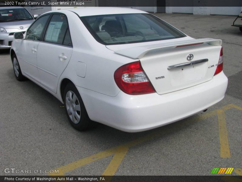 Super White / Taupe 2002 Toyota Camry LE
