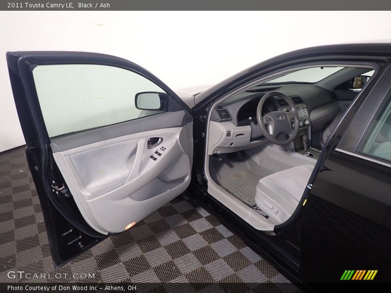 Black / Ash 2011 Toyota Camry LE