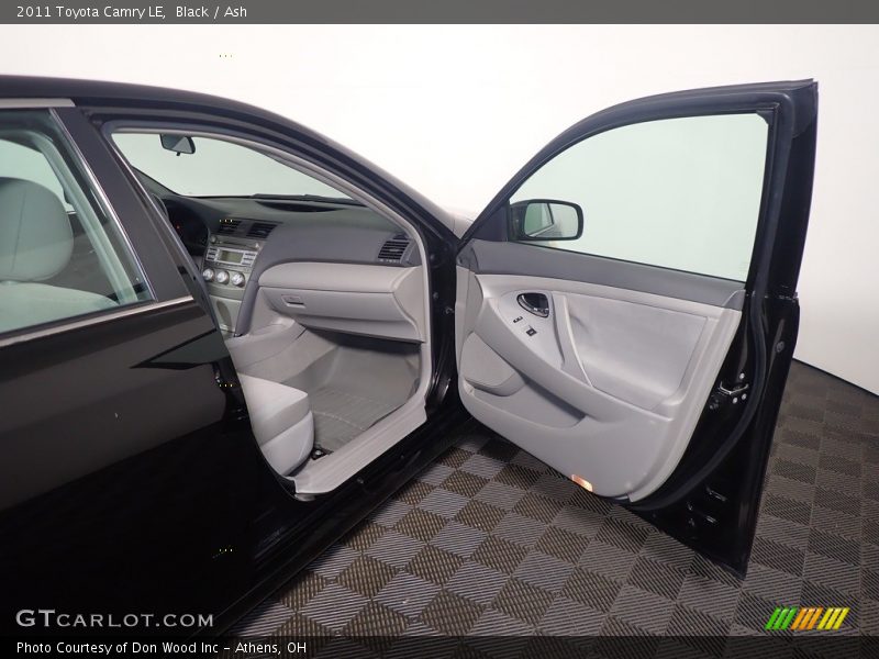 Black / Ash 2011 Toyota Camry LE