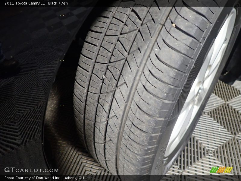 Black / Ash 2011 Toyota Camry LE