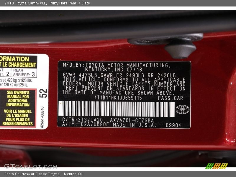 Ruby Flare Pearl / Black 2018 Toyota Camry XLE