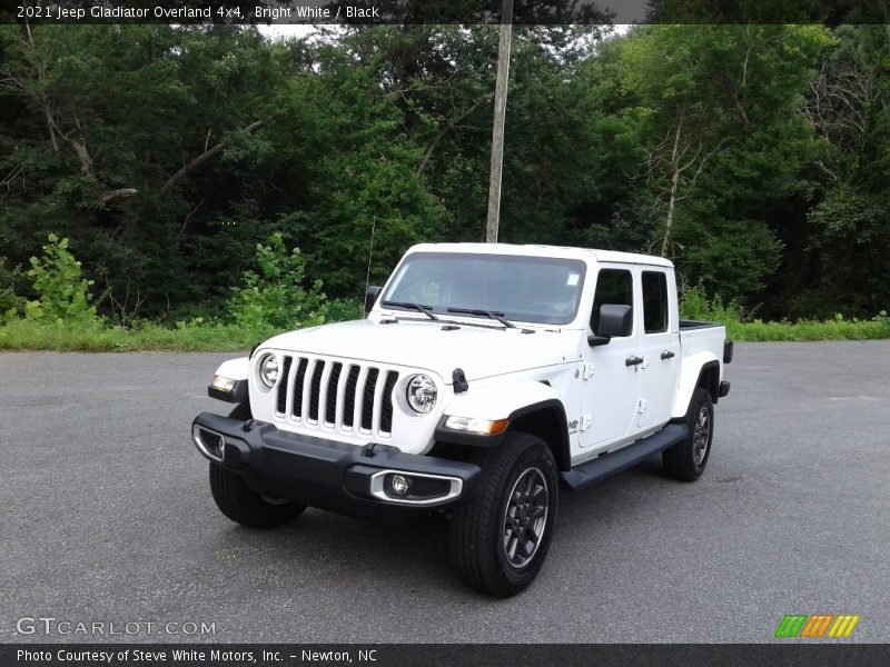 Bright White / Black 2021 Jeep Gladiator Overland 4x4