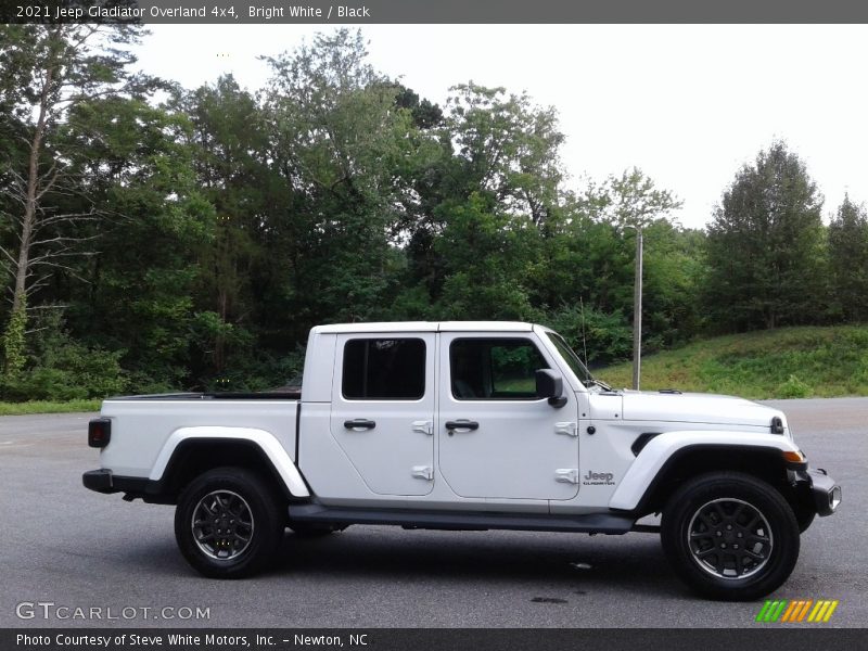 Bright White / Black 2021 Jeep Gladiator Overland 4x4