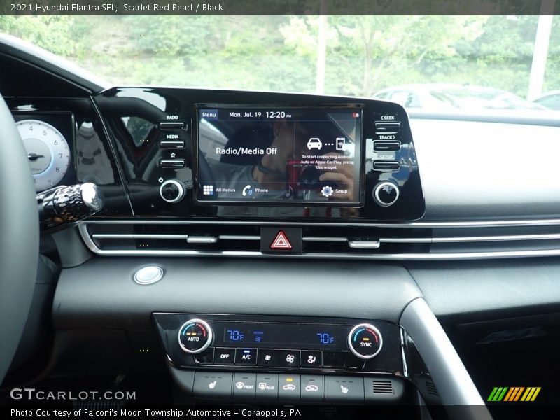 Scarlet Red Pearl / Black 2021 Hyundai Elantra SEL