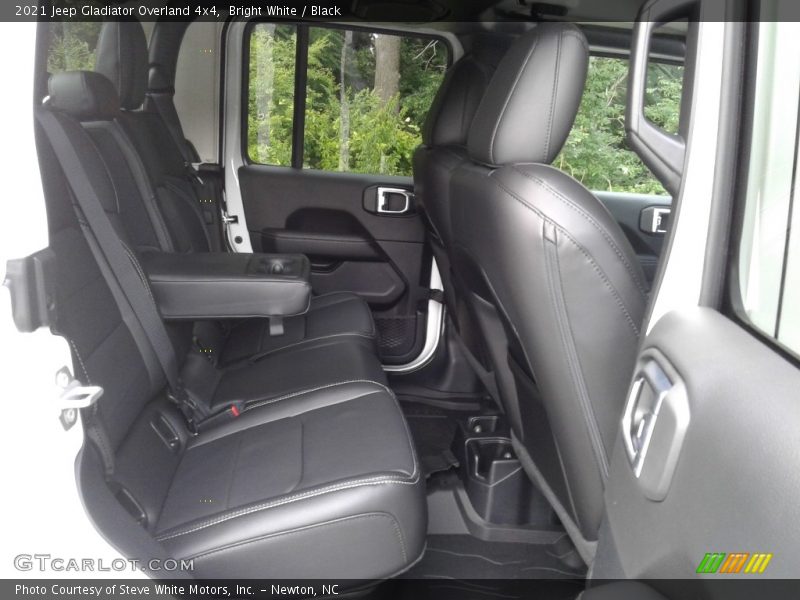 Bright White / Black 2021 Jeep Gladiator Overland 4x4