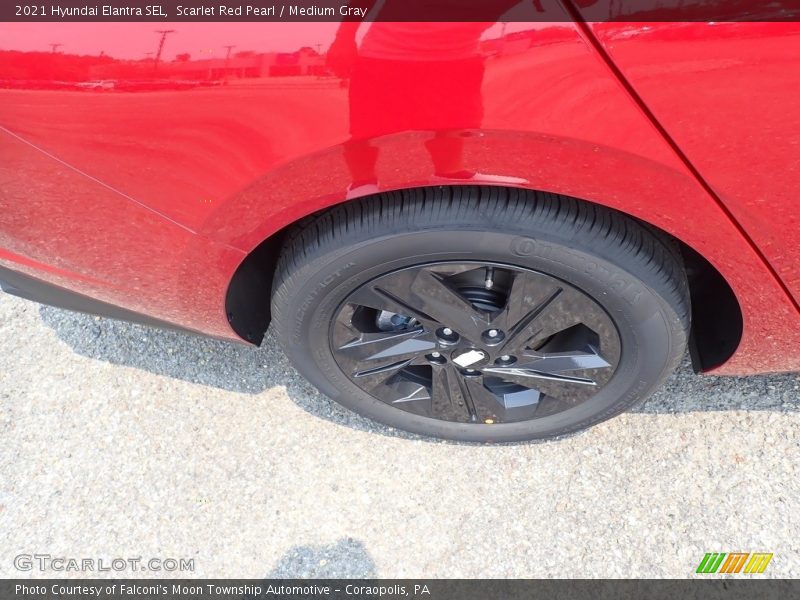Scarlet Red Pearl / Medium Gray 2021 Hyundai Elantra SEL