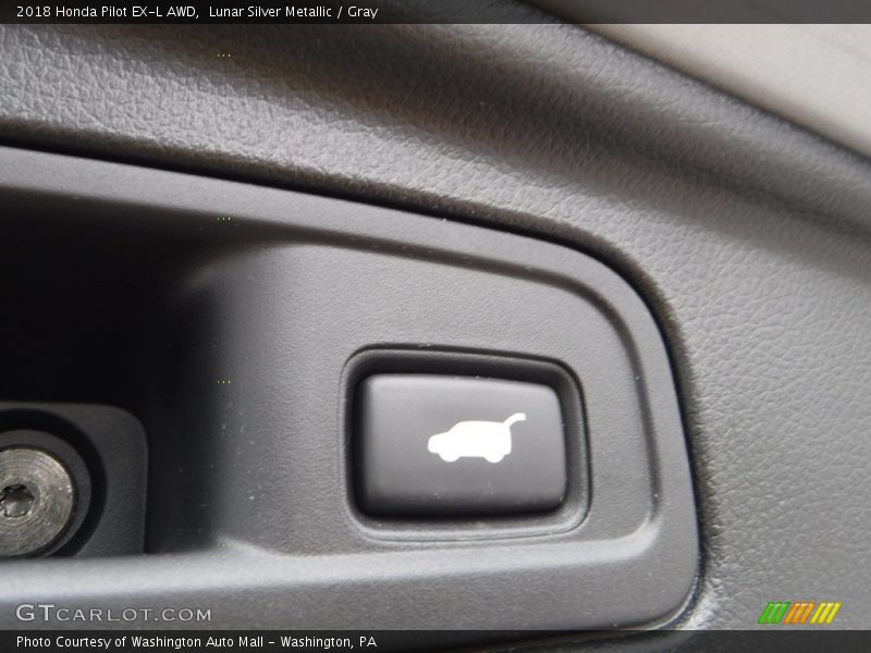 Lunar Silver Metallic / Gray 2018 Honda Pilot EX-L AWD