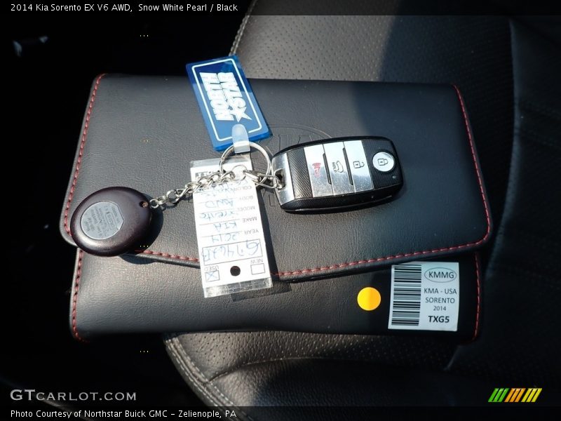 Snow White Pearl / Black 2014 Kia Sorento EX V6 AWD