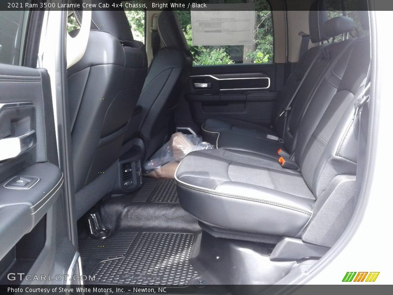 Bright White / Black 2021 Ram 3500 Laramie Crew Cab 4x4 Chassis