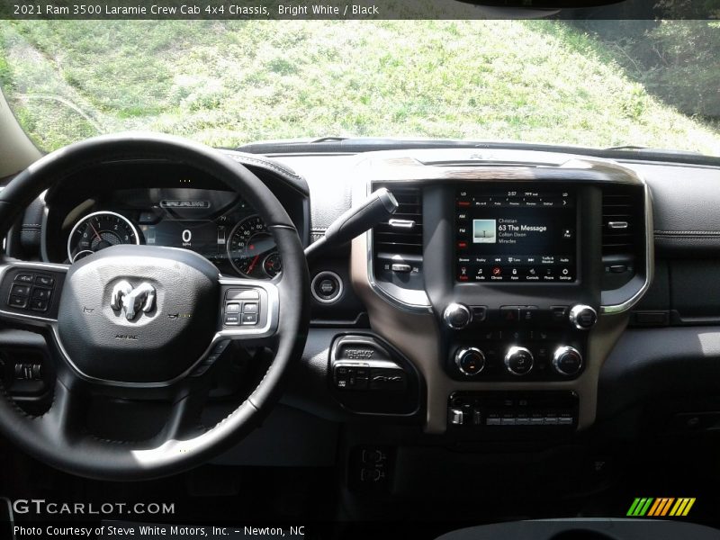 Bright White / Black 2021 Ram 3500 Laramie Crew Cab 4x4 Chassis