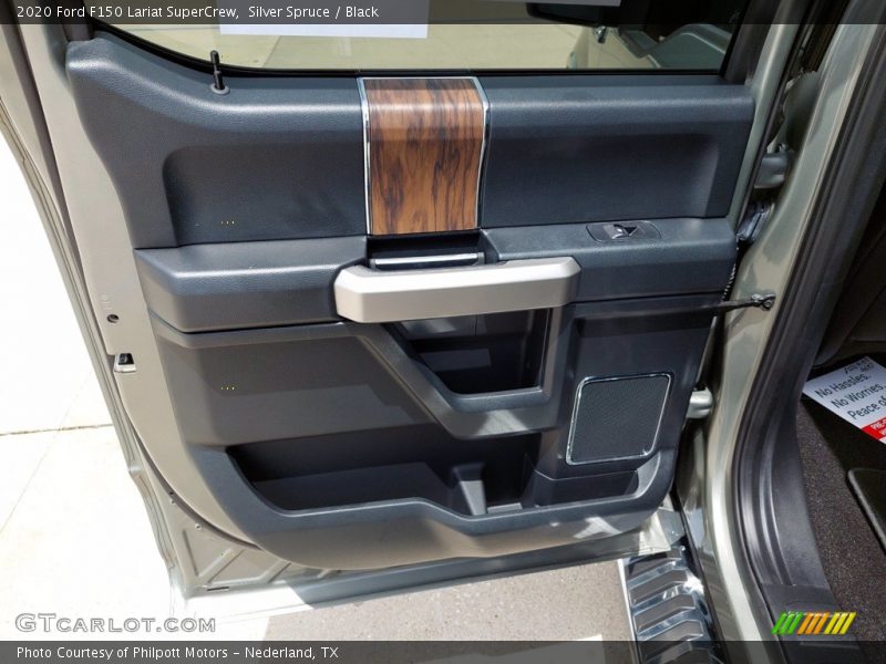 Door Panel of 2020 F150 Lariat SuperCrew