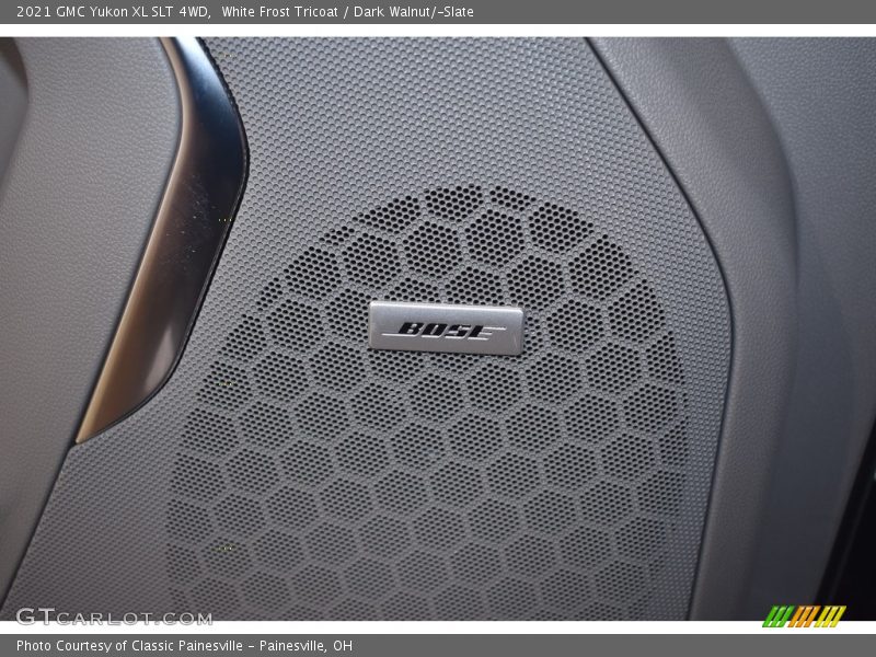 White Frost Tricoat / Dark Walnut/­Slate 2021 GMC Yukon XL SLT 4WD