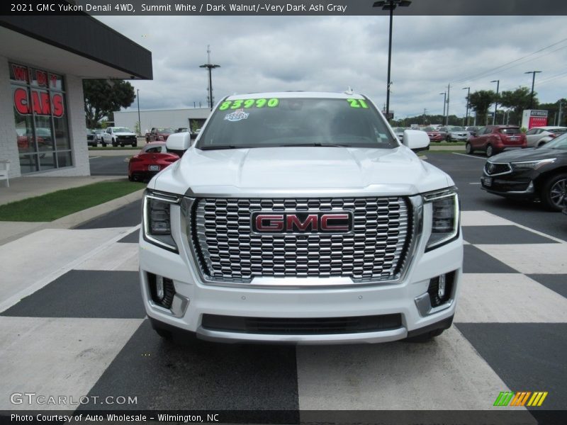 Summit White / Dark Walnut/­Very Dark Ash Gray 2021 GMC Yukon Denali 4WD