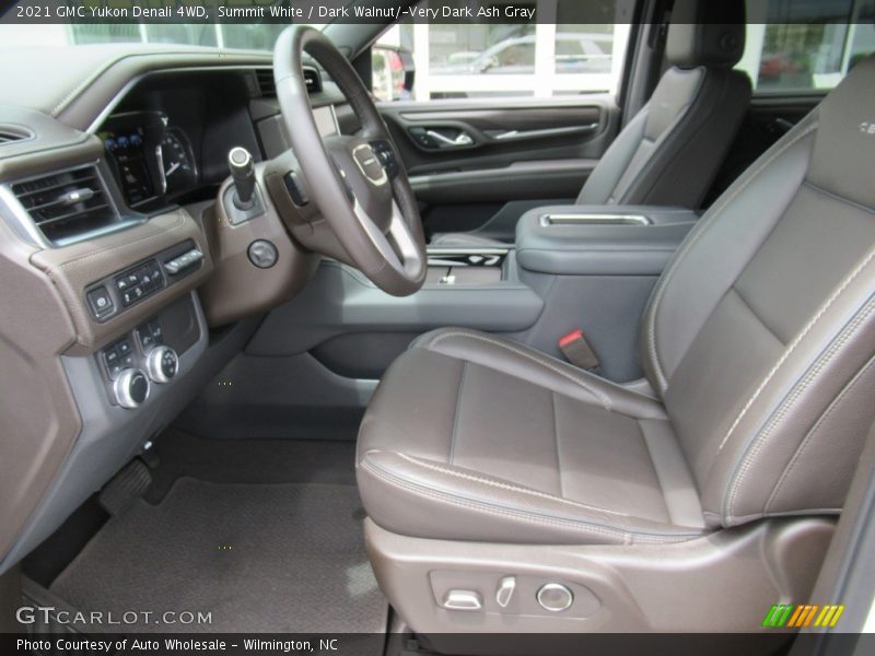 Summit White / Dark Walnut/­Very Dark Ash Gray 2021 GMC Yukon Denali 4WD
