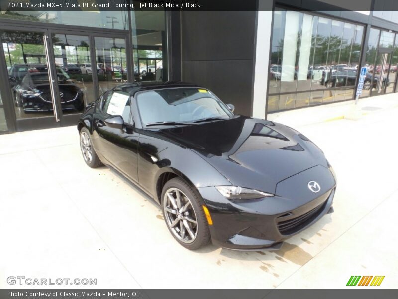 Front 3/4 View of 2021 MX-5 Miata RF Grand Touring