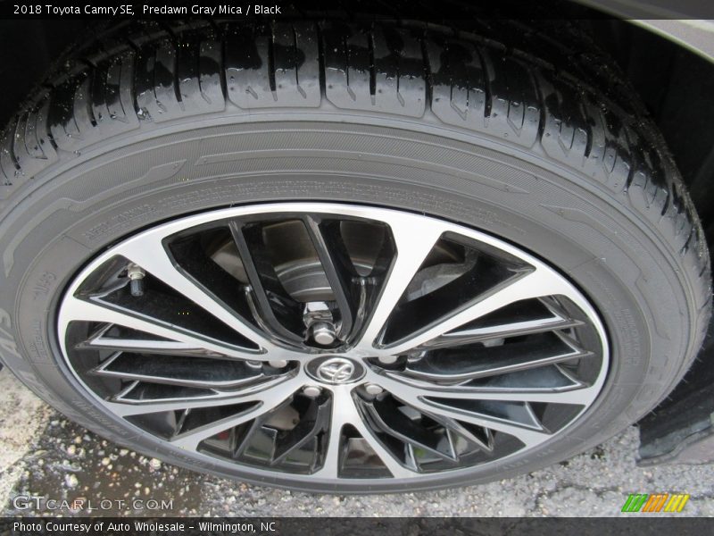Predawn Gray Mica / Black 2018 Toyota Camry SE