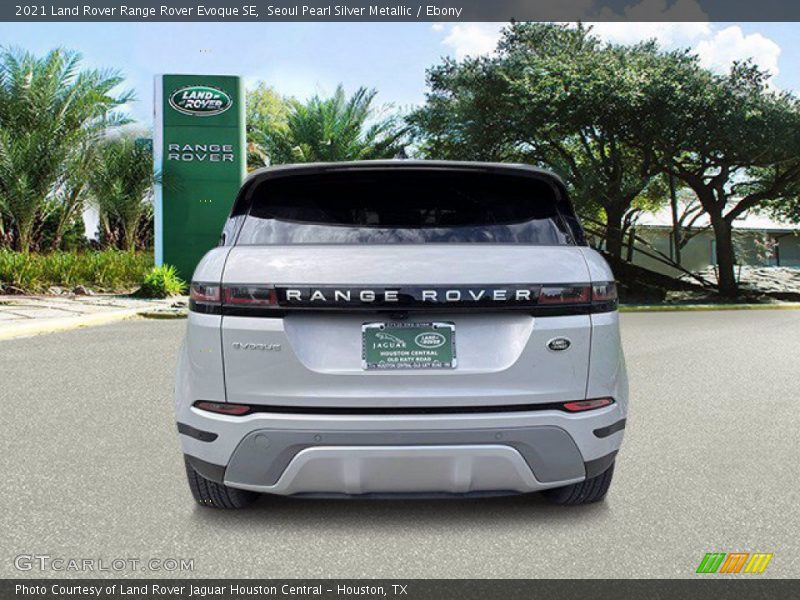Seoul Pearl Silver Metallic / Ebony 2021 Land Rover Range Rover Evoque SE
